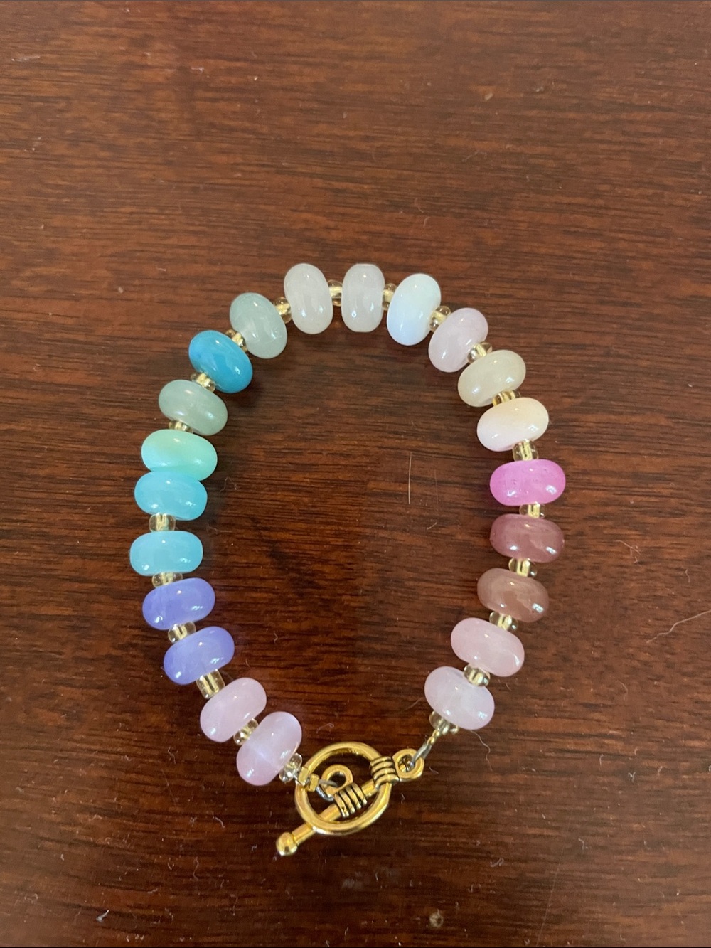 Multicolor Pastel Bead Bracelet with Gold Toggle Clasp